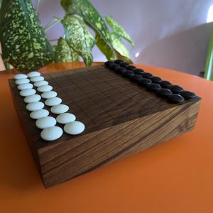 Dai Hasami Shogi massivt valnötsträbräde handskuret 9x9 spel Go-bräde bild 1