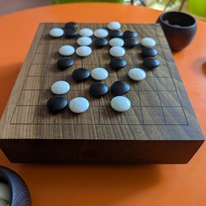 Dai Hasami Shogi massivt valnötsträbräde handskuret 9x9 spel Go-bräde bild 14