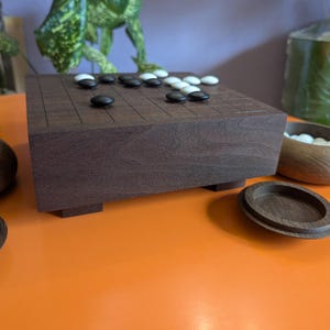 Black walnut 9x9 Goban. 3.4&quot; Hand carved game Go board