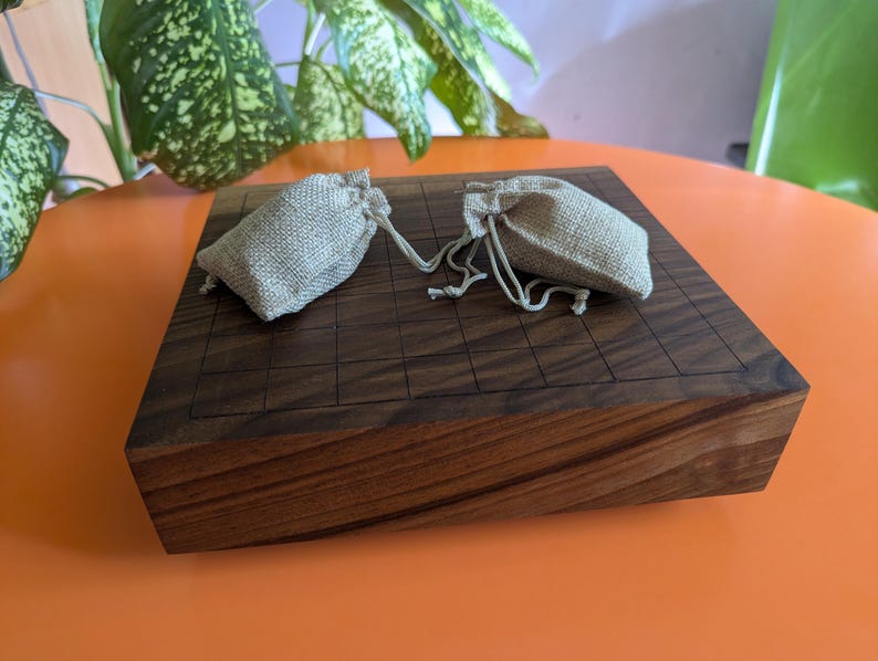 Dai Hasami Shogi massivt valnötsträbräde handskuret 9x9 spel Go-bräde bild 5