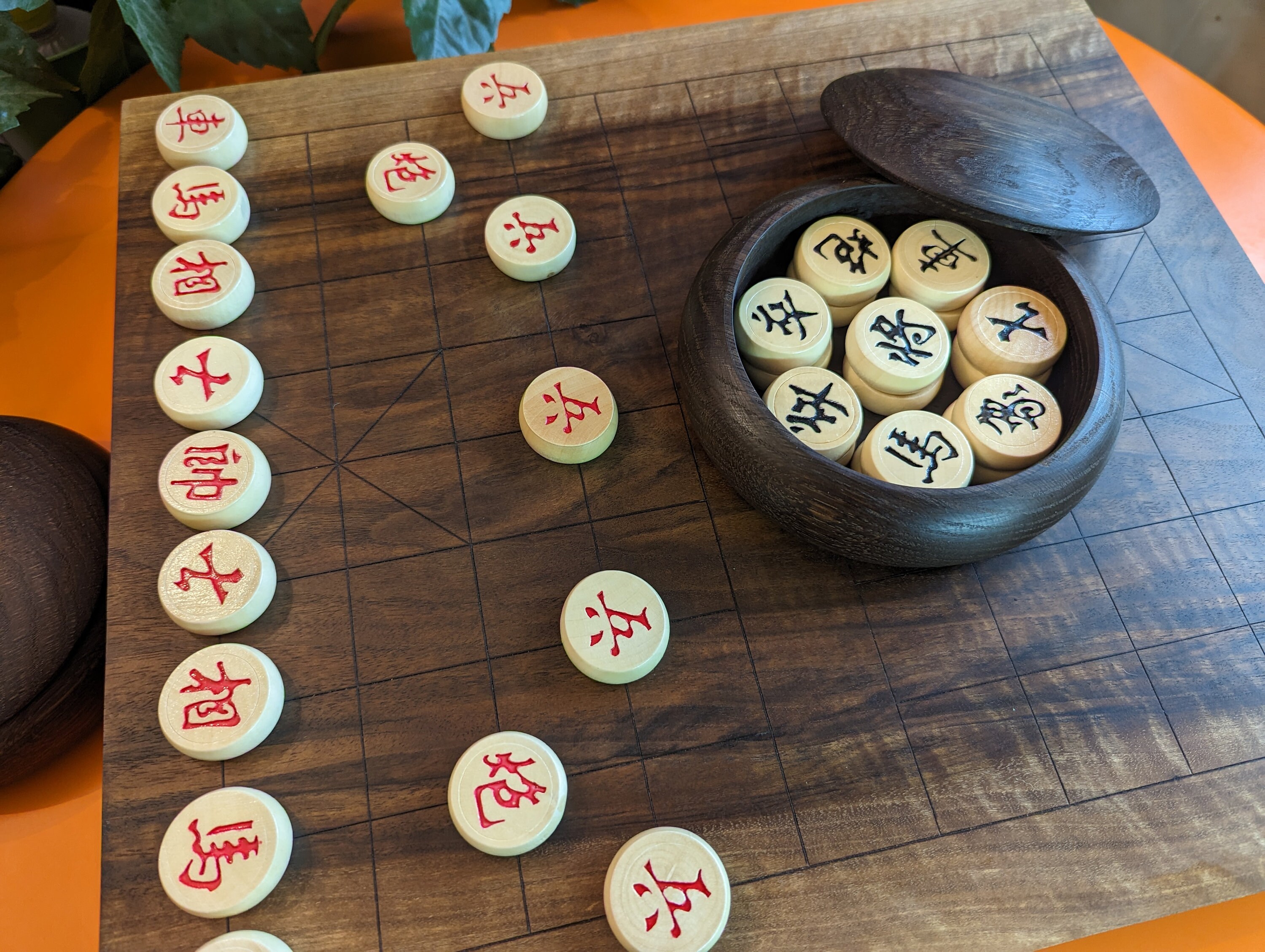 XIANGQI (CHINESE CHESS) 4.2 cm PIECES, 20 inch FAUX SUEDE PLAYING