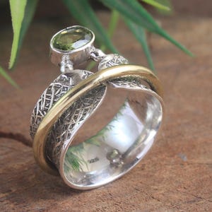 Natural Peridot Rings Solid 925 Sterling Silver Spinner Ring For Women, Handmade Hammered Band Two Tone Fidget Ring, Peridot Spinner Ring