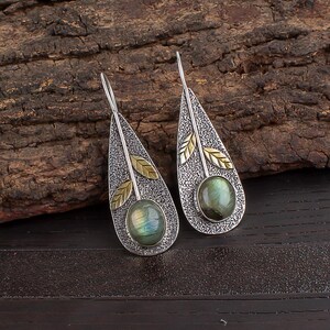 Dainty Labradorite 925 Sterling Silver Dangle Earrings