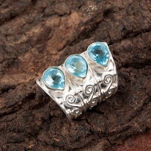 Sky Blue Topaz Ring, Solitaire Blue Topaz 925 Solid Silver Ring, Natural Blue Topaz Ring for Women, December Birthstone Ring Jewelry