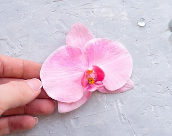 Tropical flower hair pin with pink orchid