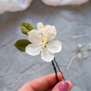 Wedding flower bobby pins Bridal hair piece clip