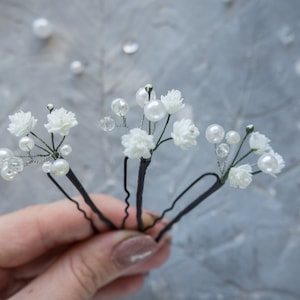 Wedding flower hair pins pearl piece babys breath bridal headpiece set of 3 green stems