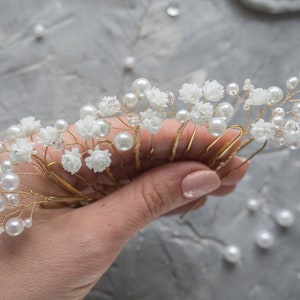 Wedding flower hair pins pearl piece babys breath bridal headpiece afbeelding 1