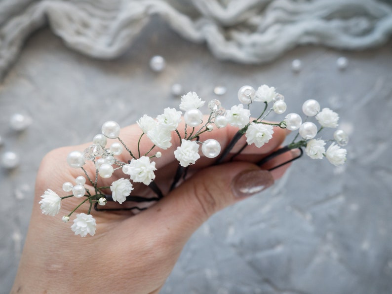 Wedding flower hair pins pearl piece babys breath bridal headpiece set of 5 green stems