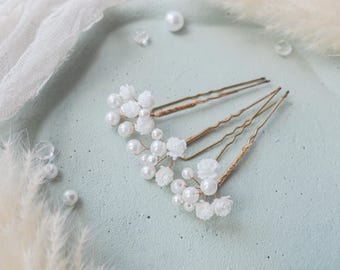 Pearl Bridal hair pins, Wedding babys breath hair piece, Bride clip Flower headpiece