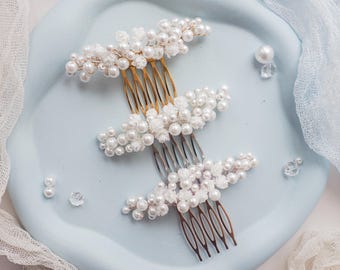 Babys breath bridal headpiece, Pearl flower hair comb, Wedding hair pins, Small bride clip