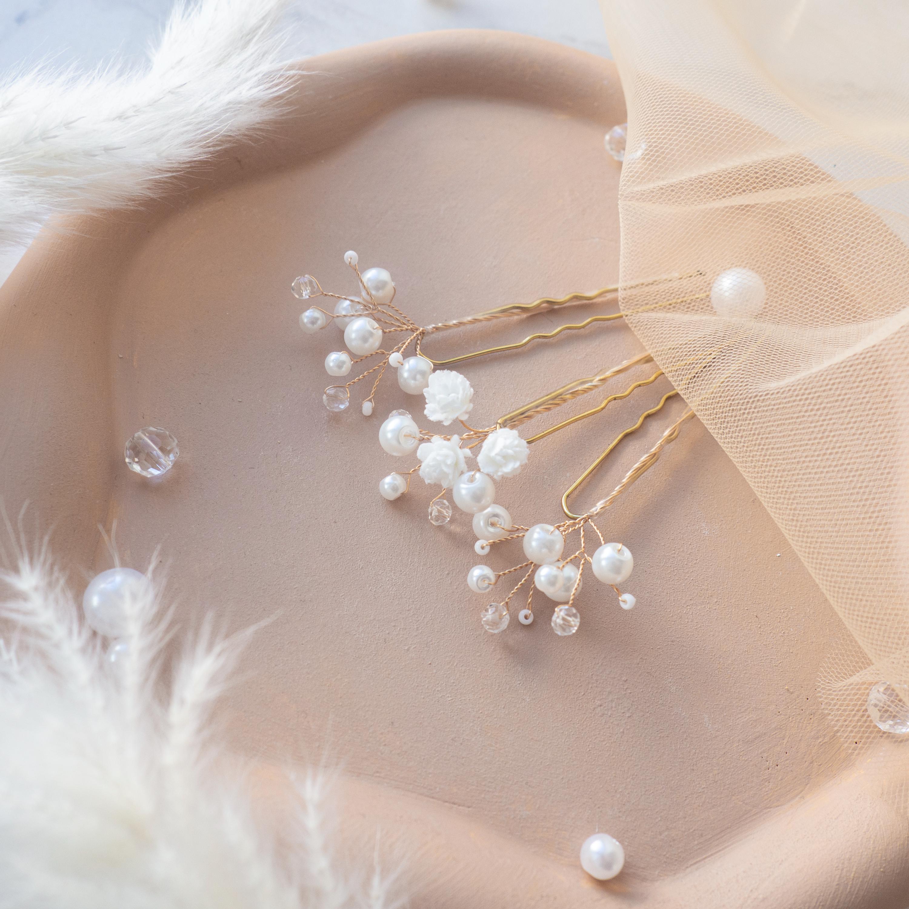 Épingles à cheveux perles et fleurs de gypsophile