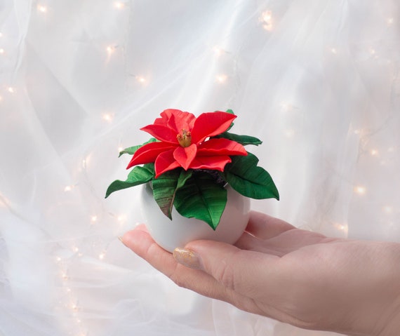 Fake poinsettia discount