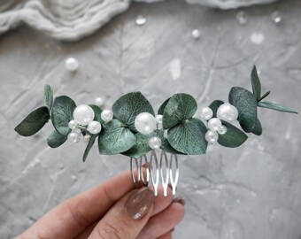 Peineta nupcial de eucalipto con perlas, pieza floral para el tocado