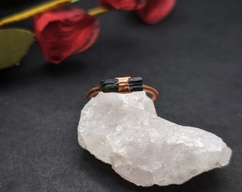 Size 5.5 Black Tourmaline Ring, Electroformed Ring, Witchy Jewelry for Girlfriend, Unique Handmade Pinky Ring, Gift for Witchy Mom