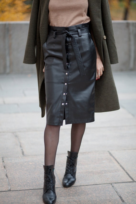 midi pencil skirt leather