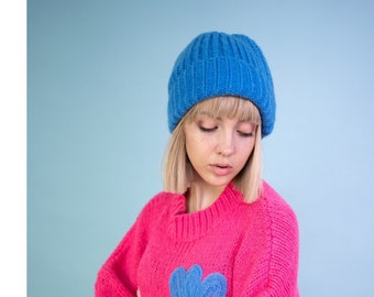 Knitted hat with wide cuff made in Europe also for allergy sufferers