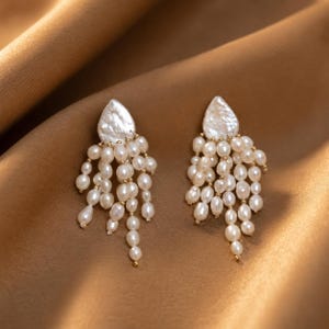 Pendientes colgantes de perlas con borla hechos a mano en forma de gota de agua, joyería de plata de ley chapada en oro de 18 quilates imagen 5