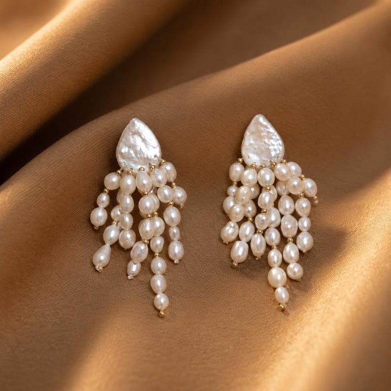 Pendientes colgantes de perlas con borla hechos a mano en forma de gota de agua, joyería de plata de ley chapada en oro de 18 quilates imagen 5