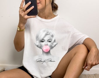 Marilyn Monroe Graphic T-Shirt / Marilyn Monroe Graphic Tee / Hollywood Star Graphic T-Shirt / Fashion Graphic T-Shirt