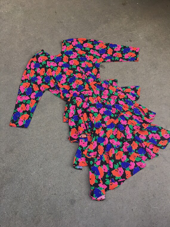 Vintage 80s floral ruffled dress