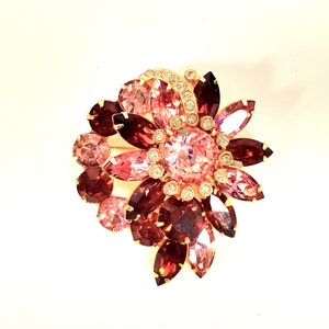 Eisenberg Ice Signed Rhinestone Lilac Mauve Flower Brooch Pin - Vintage Estate