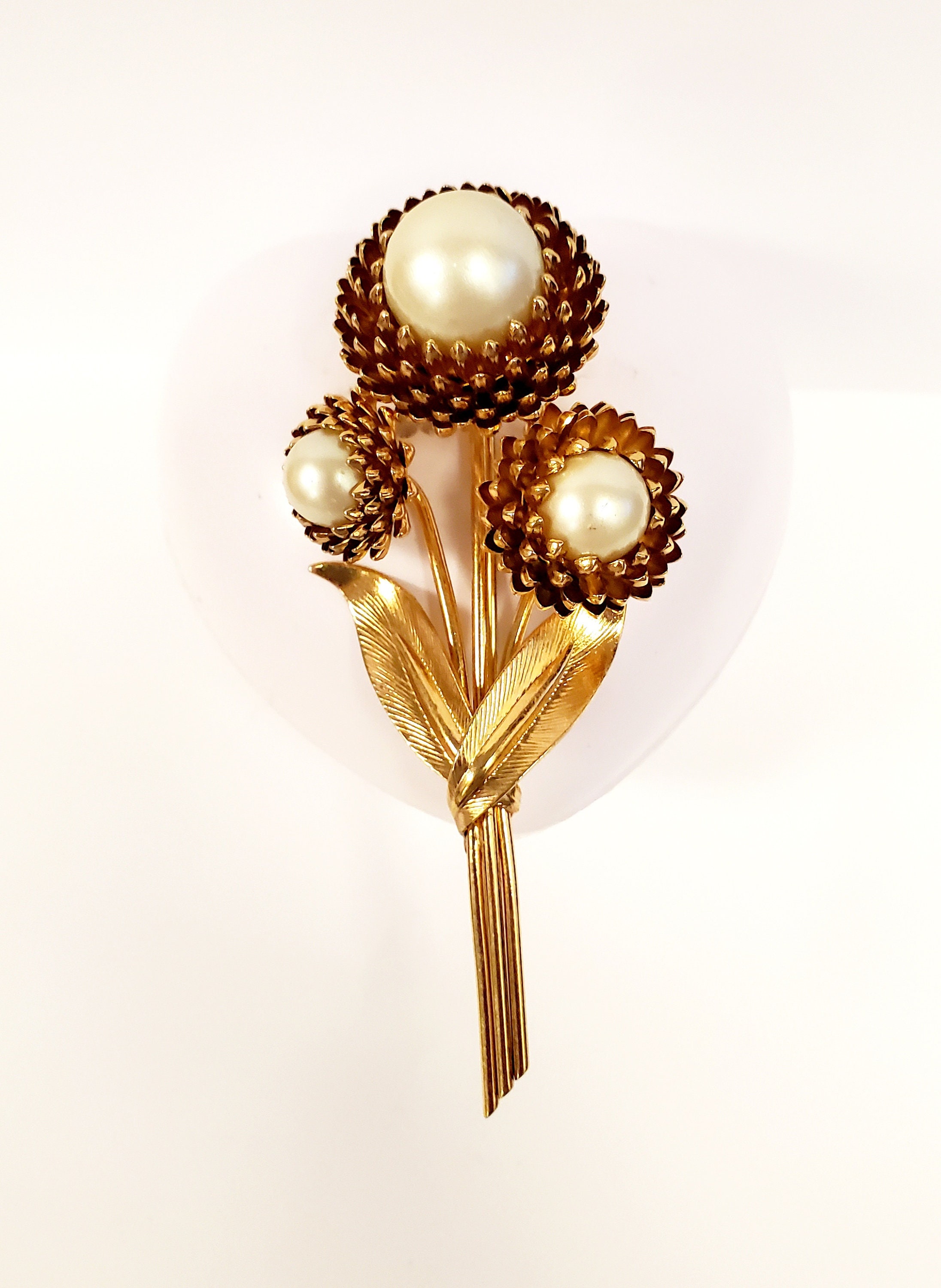 Demario Brooch - Etsy Finland