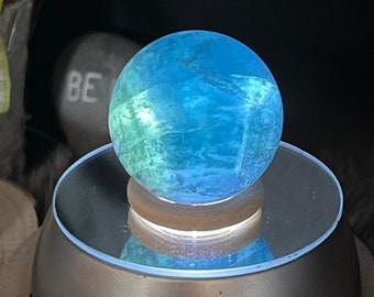 Belle boule de cristal de fluorite pierre précieuse bleue verte - boule de cristal de fluorite sphère bleue