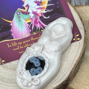 Magical Spiral Goddess with Gobi Agate Wicca Goddess Witch Altar Amulet