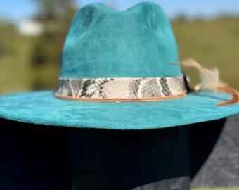 Turquoise Fedora Hat: Western Cowgirl Style With Snakeskin  display picture 1