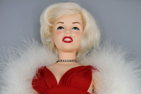 marilyn monroe doll