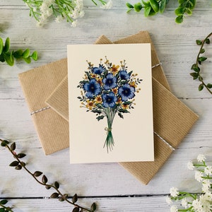 Blaues Bouquet Postkarte - Zierlicher Blumenstrauß - Florale Natur illustriert - Aquarell Blumenblätter Grußkarte - A6 Karte - Kleiner Kunstdruck