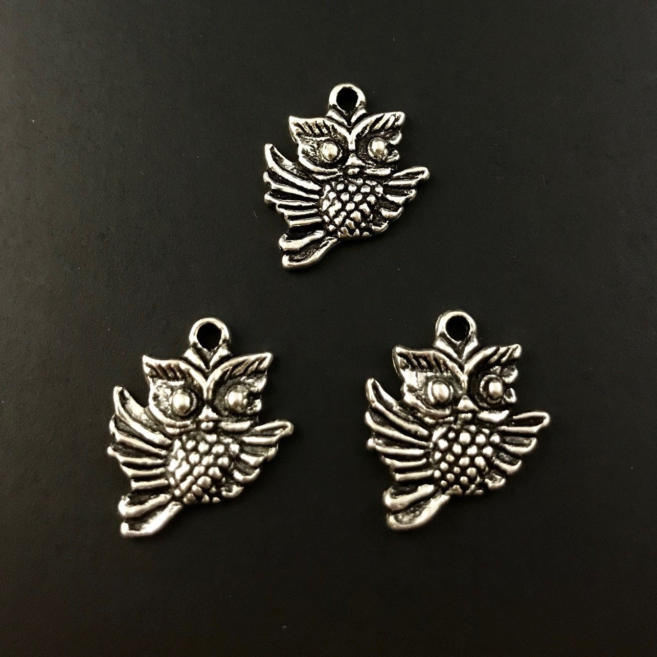 30 Owl Charms - Antique Silver Tone - Small Flying Owl Charms - Great detailing!