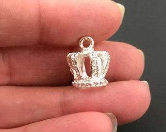 10 Crown Charms - Silver Tone - 3D Crown Charms with beautiful detail!
