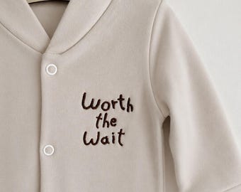 Stone 'Worth the Wait' Embroidered 100% Cotton Onesie | Newborn Coming Home Outfit | Keepsake Baby Gift