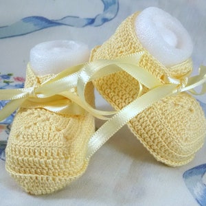 Yellow Thread Crochet Lace Ups Unisex Baby Shoes with Yellow Satin Ribbon Laces 0-3 Months