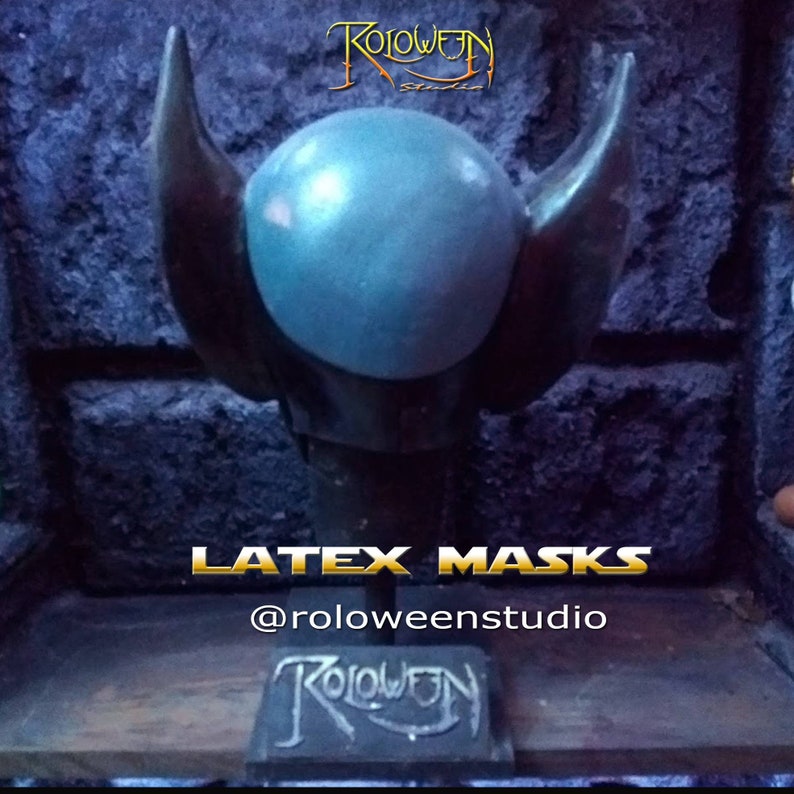 Wolverine Mask - Realistic Latex Prop Replica - X-Men Deadpool & Wolverine Cosplay Helmet - Professional Hand-Painted Collector's Edition image 7