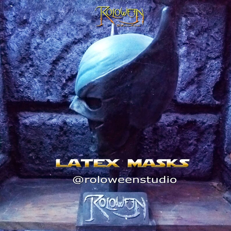 Wolverine Mask - Realistic Latex Prop Replica - X-Men Deadpool & Wolverine Cosplay Helmet - Professional Hand-Painted Collector's Edition image 8