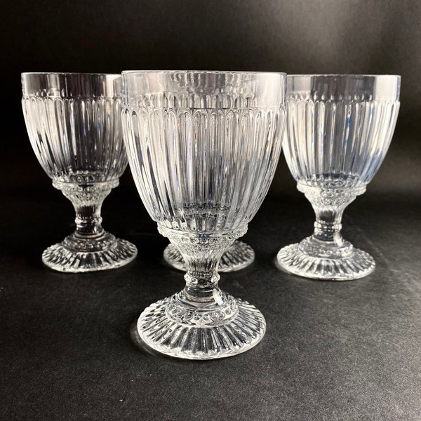 Stunning Crystal Wine Glasses Set of 4 Ribbed Bowl Beaded Trim Formal Dining Entertaining Goblets Stemware