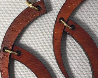 Laser Cut Architectural Curved Lines Earrings