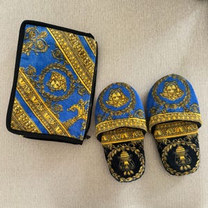 Gianni Versace slippers with beauty case