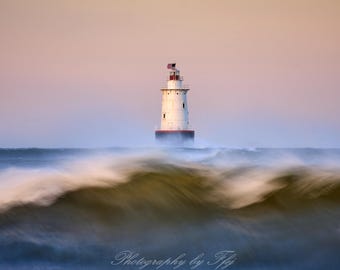 Amanecer en el faro de Sakonnet, Little Compton, Rhode Island
