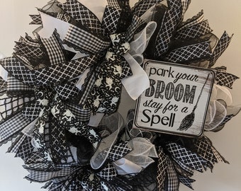 Corona de Halloween/Corona negra/Corona blanca/Corona de bruja/Corona de escoba