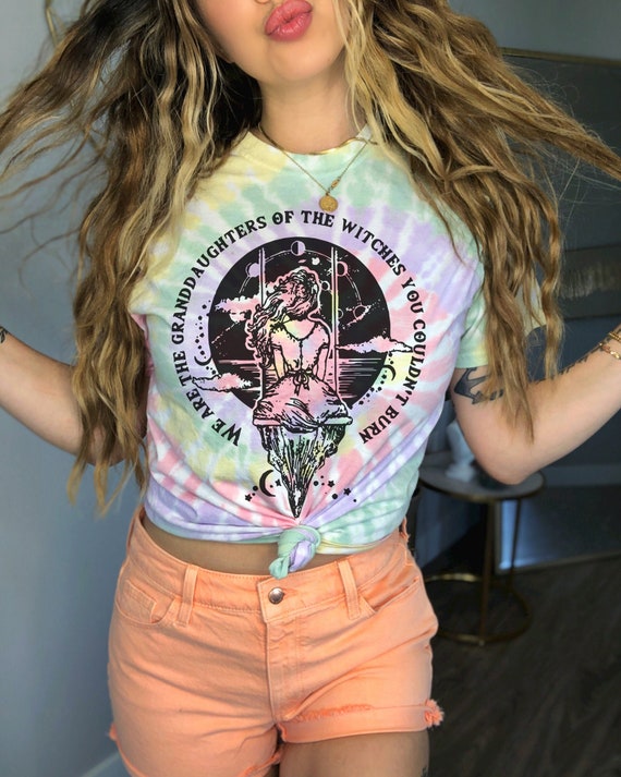 Witches Granddaughters Wiccan And Witchcraft T-Shirt Witches Granddaughters Wiccan And Witchcraft T-Shirt