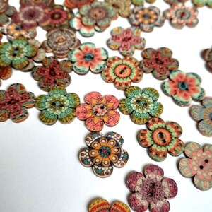 8-pack Boho Flower Vintage-Look Buttons, Decorative Wood Buttons, Craft Buttons image 10