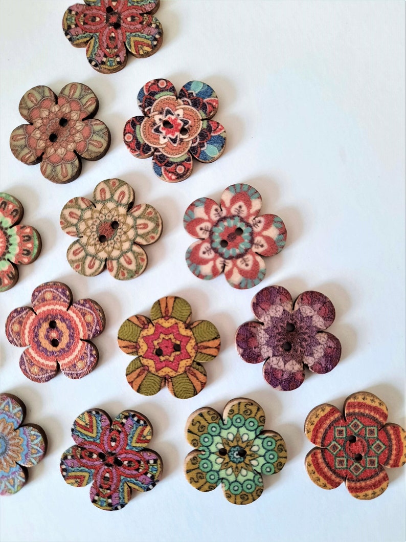 8-pack Boho Flower Vintage-Look Buttons, Decorative Wood Buttons, Craft Buttons image 1