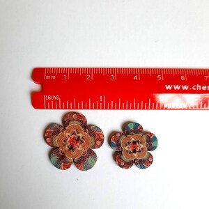 8-pack Boho Flower Vintage-Look Buttons, Decorative Wood Buttons, Craft Buttons image 9