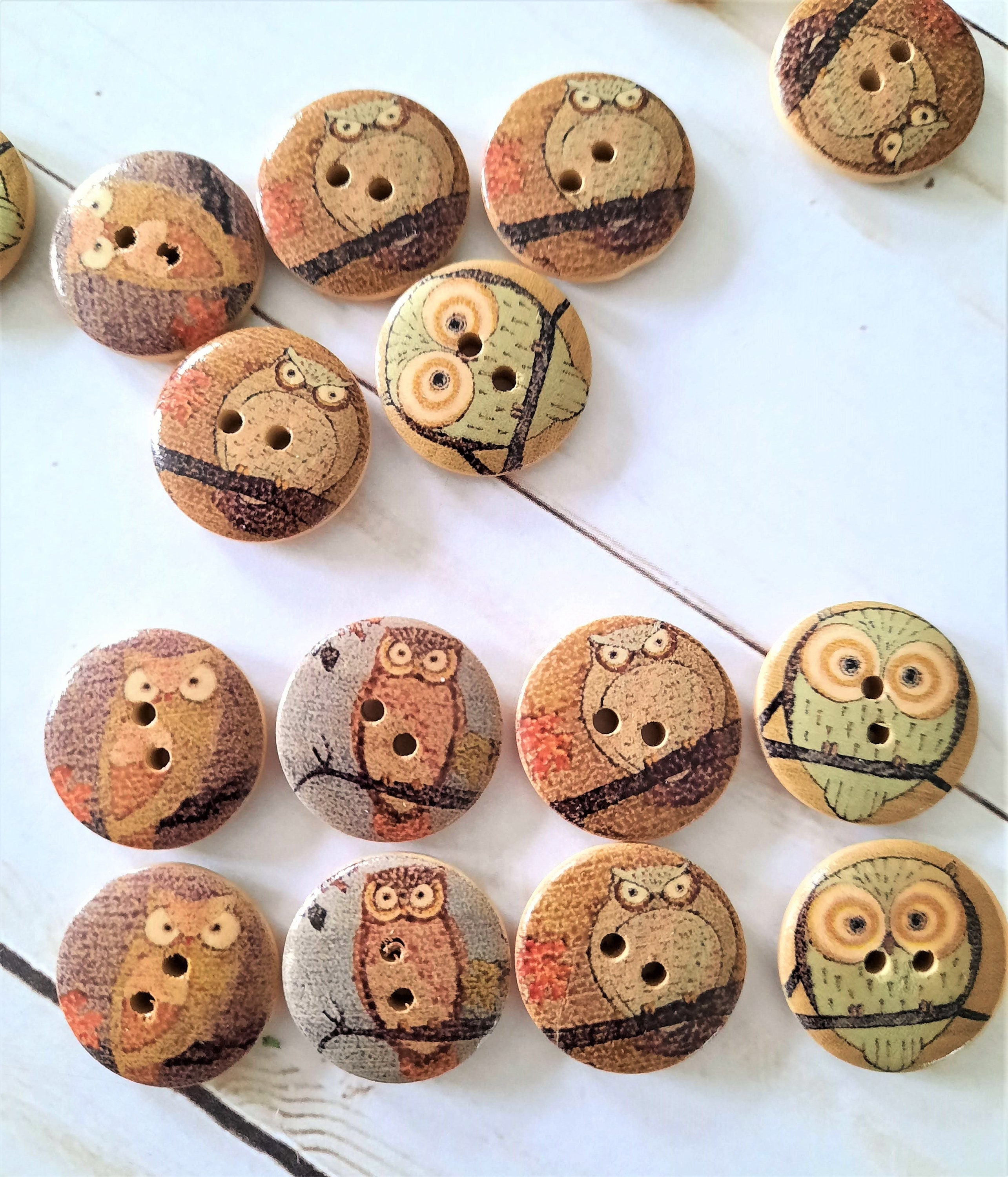 Wood Owl Buttons: Decorative Craft Buttons - 8pk (4 Sizes)
