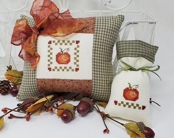 PUMPKIN QUILT PILLOW cross-stitched or Small Bowl Filler