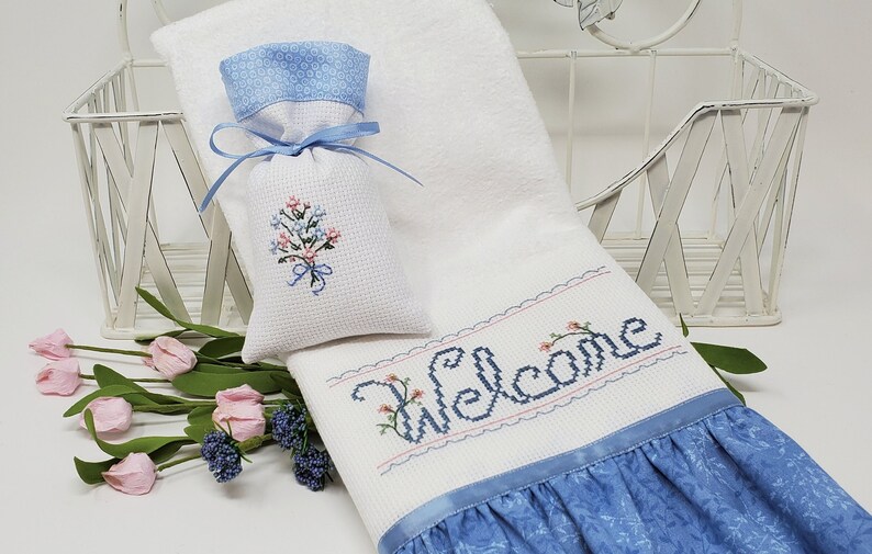 HeartstringsByMorgan Cross-Stitched Welcome Guest Towel - Thumbnail 3